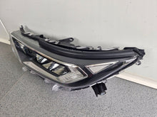 Laden Sie das Bild in den Galerie-Viewer, Frontscheinwerfer Toyota V I Links Scheinwerfer Headlight SCH5200185855so