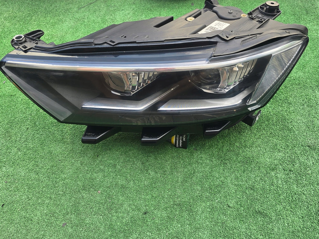 Frontscheinwerfer VW T-Roc 2GA941035D LED Ein Stück (Rechts oder Links) SCH7337430239ft