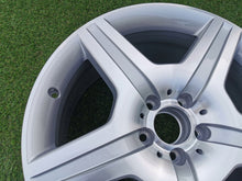 Laden Sie das Bild in den Galerie-Viewer, 1x Alufelge 19 Zoll 9.5" 5x112 46ET Glanz Silber A1644011902 Mercedes-Benz Amg FEL5294078780ej