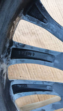 Laden Sie das Bild in den Galerie-Viewer, 1x Alufelge 18 Zoll 6863418 BMW 5 G31 G30 Rim Wheel FEL2777213720gl