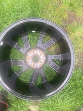 Load image into Gallery viewer, 1x Alufelge 18 Zoll 7.5&quot; 5x100 46ET Glanz Schwarz 6V0601025K Skoda Fabia Iii