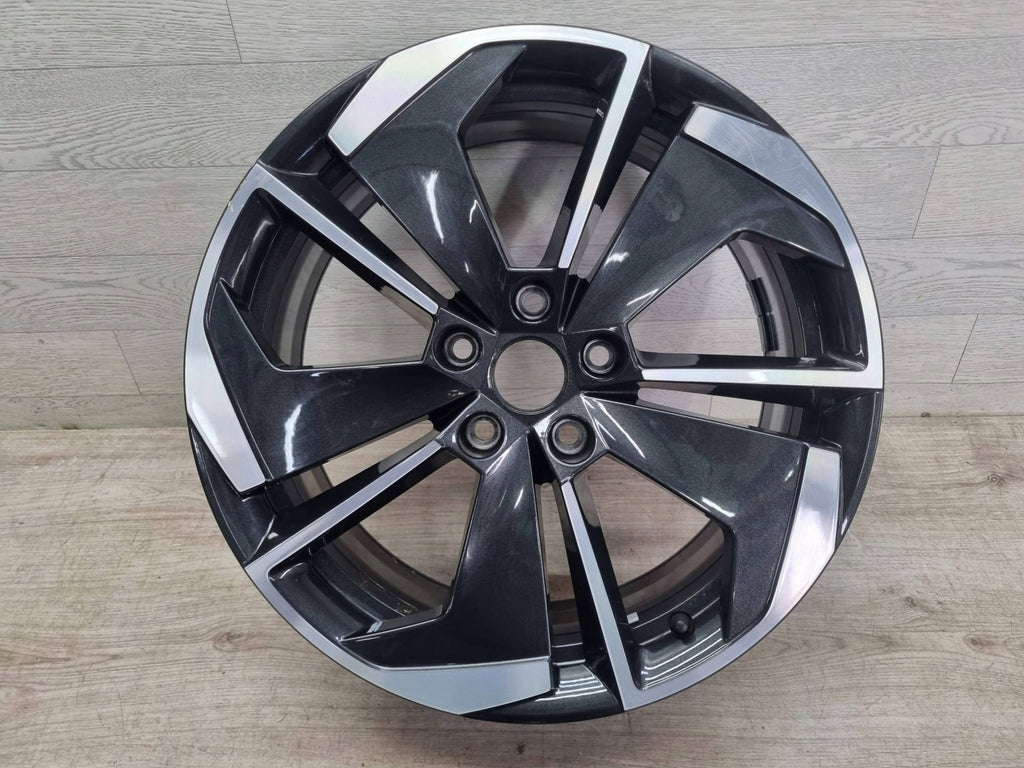 1x Alufelge 18 Zoll 7.5" 5x112 48ET Glanz Schwarz 5E3601025N Skoda Octavia FEL3010730063ry