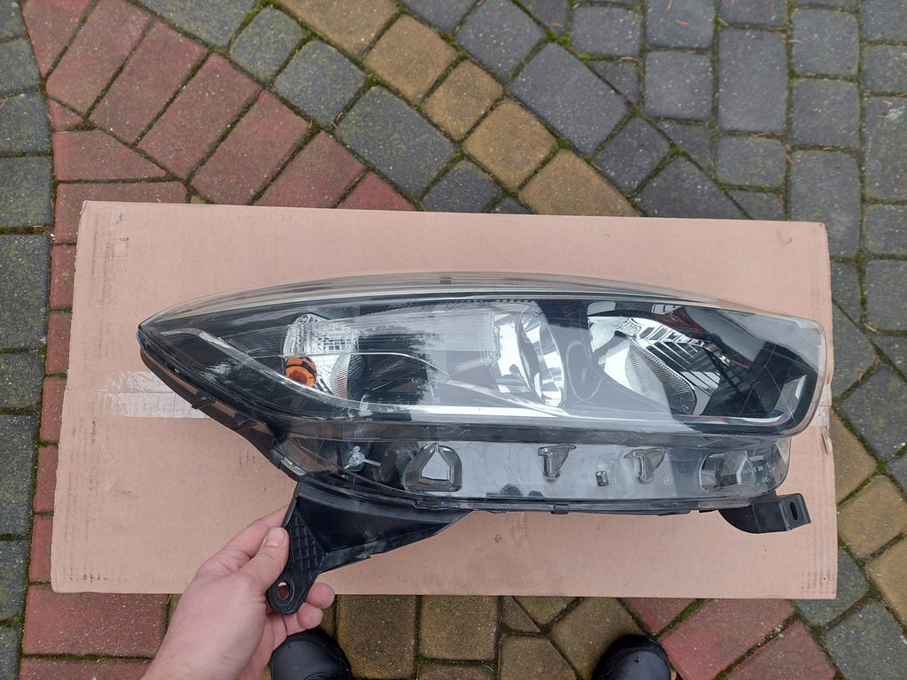 Frontscheinwerfer Renault Captur I 260102734R Rechts Scheinwerfer Headlight