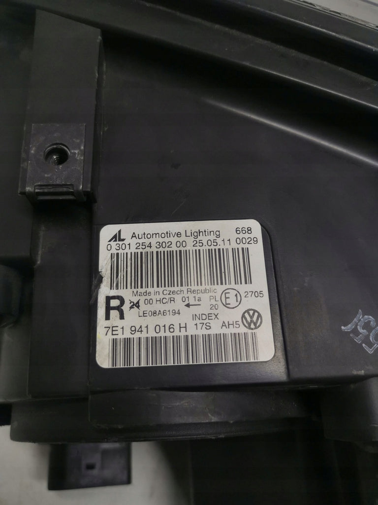 Frontscheinwerfer VW Transporter Caravelle 7E1941016H Rechts Headlight