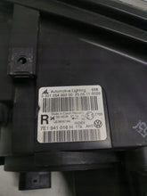 Load image into Gallery viewer, Frontscheinwerfer VW Transporter Caravelle 7E1941016H Rechts Headlight