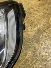 Laden Sie das Bild in den Galerie-Viewer, Frontscheinwerfer Audi A3 8V0941005E Xenon Links Scheinwerfer Headlight