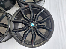 Laden Sie das Bild in den Galerie-Viewer, 4x Alufelge 19 Zoll 9.0" 5x112 38ET Glanz Schwarz 6880685 BMW X5 G05 G06 FEL9785873968ei