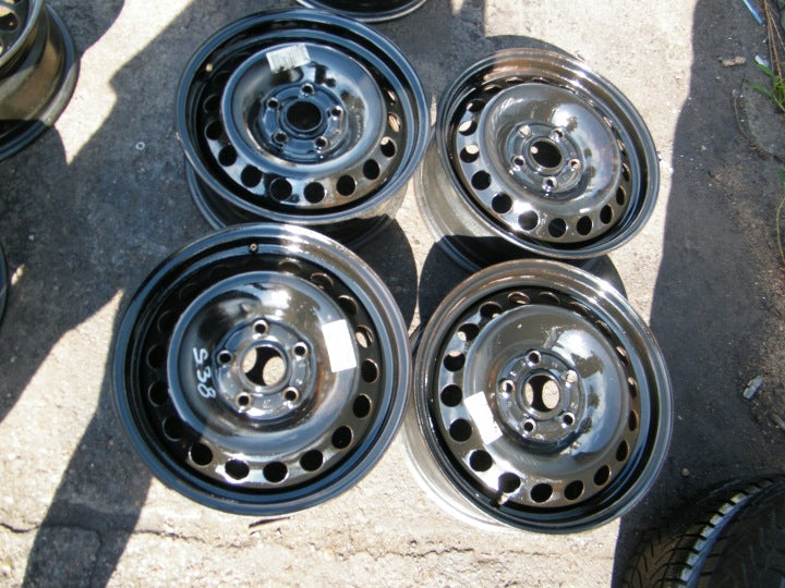 4x Alufelge 15 Zoll 6.0" 5x112 47ET Silber VW Caddy V Golf III Jetta VI Touran FEL5284756624vi