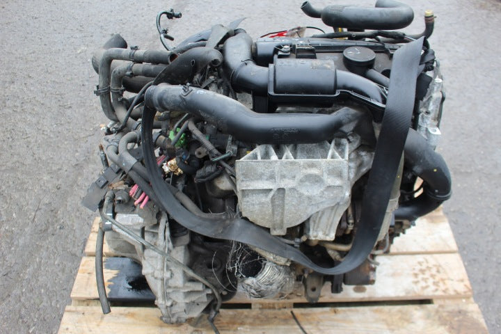 Motor Opel Renault Vivaro Trafic M9RM786 2.0 DCI. CDTI 2011 Diesel Komplett MOT1126821115jd