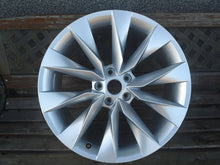 Laden Sie das Bild in den Galerie-Viewer, 1x Alufelge 19 Zoll 8.0" 5x112 45ET 5LA601025 Skoda Enyaq Iv Rim Wheel FEL9746014173zf