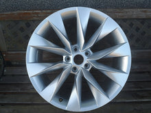 Laden Sie das Bild in den Galerie-Viewer, 1x Alufelge 19 Zoll 8.0" 5x112 45ET 5LA601025 Skoda Enyaq Iv Rim Wheel FEL9746014173zf