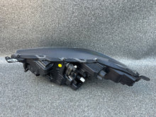 Laden Sie das Bild in den Galerie-Viewer, Frontscheinwerfer Toyota Yaris LED Rechts Scheinwerfer Headlight SCH1431600287wi