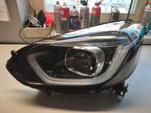 Laden Sie das Bild in den Galerie-Viewer, Frontscheinwerfer Honda Jazz V Links Scheinwerfer Headlight