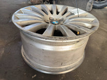 Load image into Gallery viewer, 1x Alufelge 19 Zoll 9.5" 5x120 39ET Glanz Silber 6775405 BMW 7 F01 F02 Rim Wheel FEL5052070265wc