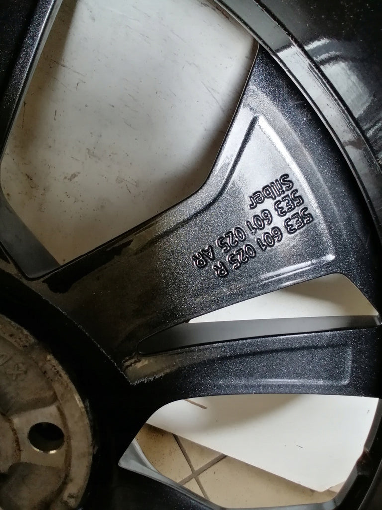 1x Alufelge 19 Zoll 7.5" 5x112 48ET Glanz Schwarz 5E3601025 Skoda Octavia 5e3 FEL5061172302dw
