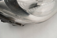 Laden Sie das Bild in den Galerie-Viewer, Frontscheinwerfer Volvo V60 31299995-RH Rechts Scheinwerfer Headlight SCH7843671077cj
