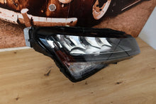 Load image into Gallery viewer, Frontscheinwerfer Skoda Superb III 3V1941016 LED Rechts Scheinwerfer Headlight