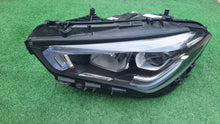 Laden Sie das Bild in den Galerie-Viewer, Frontscheinwerfer Mercedes-Benz Cla A1189062500 FULL LED Links Headlight