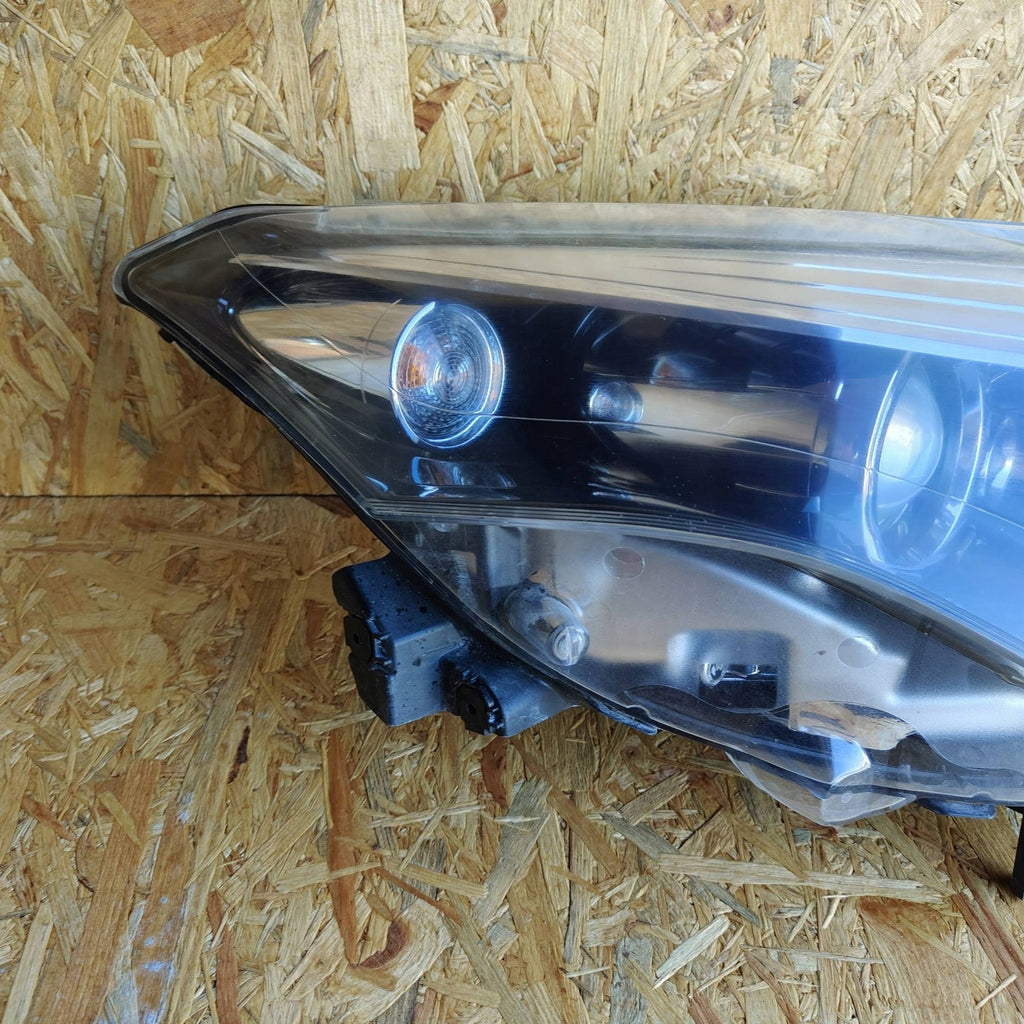 Frontscheinwerfer Renault Laguna III A048319 260100247R89905208 Rechts Headlight SCH3028080646hd