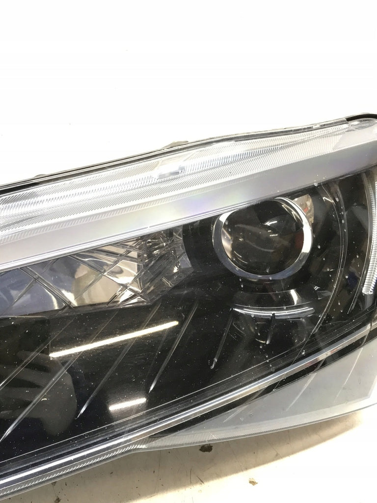 Frontscheinwerfer Skoda Superb III 3V1941015A Xenon Links Scheinwerfer Headlight