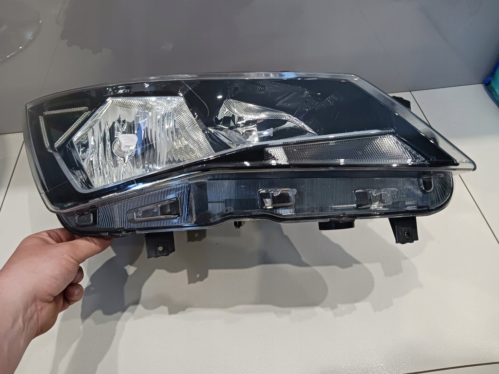 Frontscheinwerfer Seat Ateca 576941006A Rechts Scheinwerfer Headlight