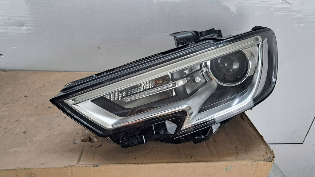 Frontscheinwerfer Audi A3 8V0941005E Xenon Links Scheinwerfer Headlight