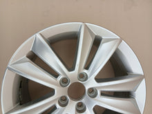 Load image into Gallery viewer, 1x Alufelge 17 Zoll 7.0" 5x108 40 5ET Glanz 31471309 Volvo V60 S60 Rim Wheel FEL9764163931if