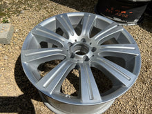 Load image into Gallery viewer, 1x Alufelge 18 Zoll 9.5" 5x112 40ET A2304013602 Mercedes-Benz Sl Rim Wheel FEL7974409449ug