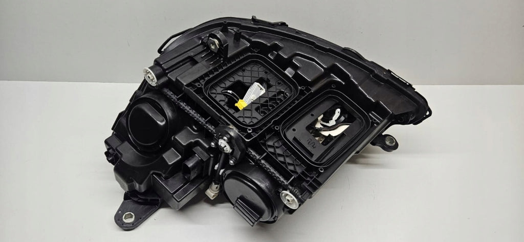 Frontscheinwerfer Mercedes-Benz W213 A2139068409 LED Rechts Headlight SCH8933065003ni