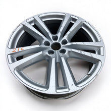 Laden Sie das Bild in den Galerie-Viewer, 1x Alufelge 20 Zoll 8.0&quot; 5x112 28ET Glanz Silber 4M0601025G Audi Q7 Rim Wheel