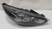 Laden Sie das Bild in den Galerie-Viewer, Frontscheinwerfer Ford Focus III F1EB13W029PC Rechts Scheinwerfer Headlight SCH1324686947zc