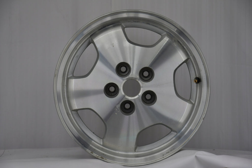 1x Alufelge 15 Zoll 7.0" 5x114.3 25ET Glanz Silber Jeep Rim Wheel FEL6755634528pm