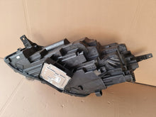 Laden Sie das Bild in den Galerie-Viewer, Frontscheinwerfer Ford Kuga LV4B-13E016-AK Rechts Scheinwerfer Headlight SCH2861275137sm