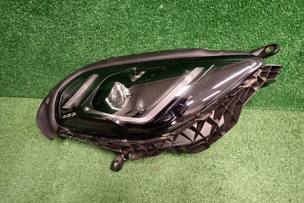 Frontscheinwerfer Maserati I 06701588610 Rechts Scheinwerfer Headlight SCH5205585475mv