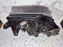 Laden Sie das Bild in den Galerie-Viewer, Frontscheinwerfer Ford Ranger LED Rechts Scheinwerfer Headlight SCH2729135471cr
