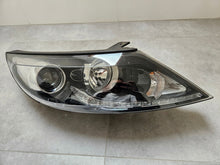Laden Sie das Bild in den Galerie-Viewer, Frontscheinwerfer Kia Sportage 92102-3U290 Xenon Rechts Scheinwerfer Headlight SCH8753821268uz