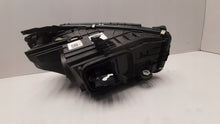 Laden Sie das Bild in den Galerie-Viewer, Frontscheinwerfer Mercedes-Benz W206 A2069063505 Links Scheinwerfer Headlight SCH6295316099xo