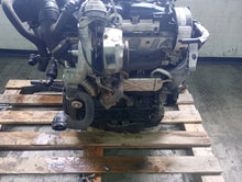 Laden Sie das Bild in den Galerie-Viewer, Motor Audi Skoda VW CFG 2.0 TDI 170PS Diesel Engine Unkomplett