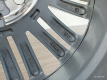 Load image into Gallery viewer, 1x Alufelge 17 Zoll 7.0&quot; 5x112 44 5ET A2064014400 Mercedes-Benz W206 Rim Wheel