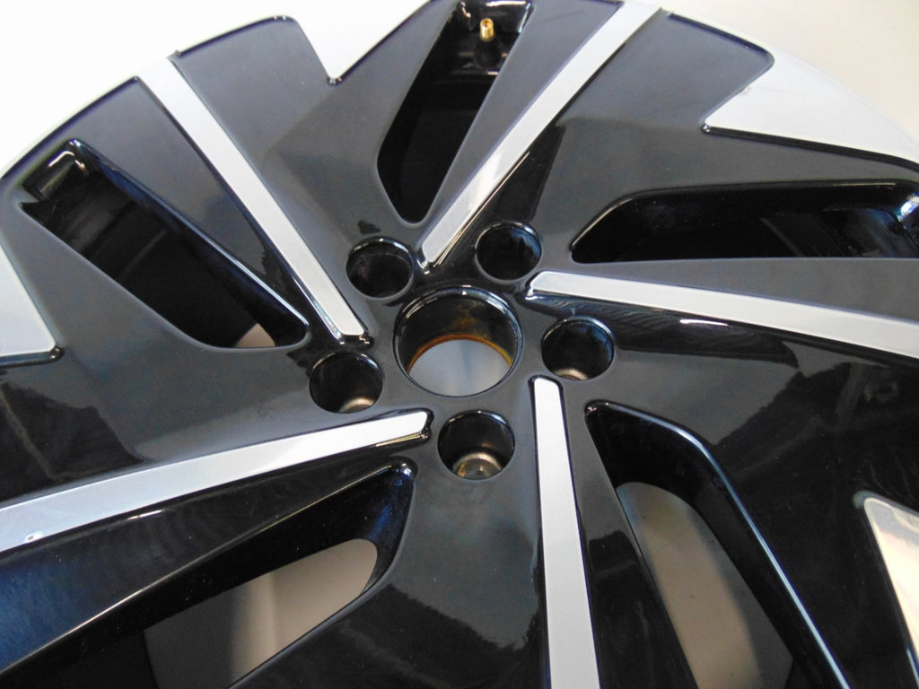 1x Alufelge 19 Zoll 8.0" 5x112 45ET Glanz Silber 14B601025E VW I Rim Wheel FEL4556080274op