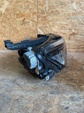 Laden Sie das Bild in den Galerie-Viewer, Frontscheinwerfer VW Passat B8 3G1941082P LED Rechts Scheinwerfer Headlight