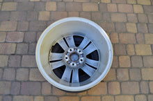 Load image into Gallery viewer, 1x Alufelge 16 Zoll 7.0" 5x108 44ET Glanz Silber 9677989577 Peugeot 308 FEL8290111523gf