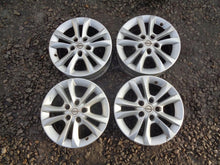 Laden Sie das Bild in den Galerie-Viewer, 4x Alufelge 16 Zoll 6.0" 5x110 40ET Silber Opel Corsa E D Rim Wheel FEL1688716183qn