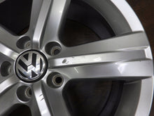 Load image into Gallery viewer, 4x Alufelge 17 Zoll 7.5" 5x112 47ET Glanz Silber 3AA601025 VW Passat B7 FEL1025988885at