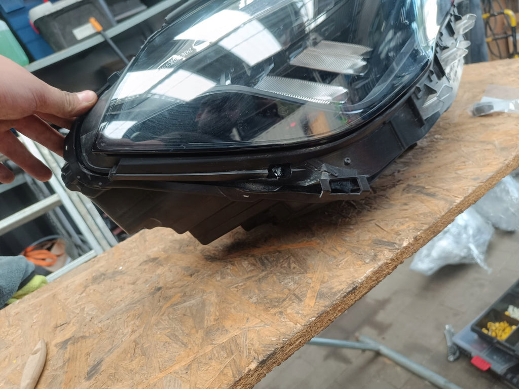 Frontscheinwerfer Mercedes-Benz W247 A2479063604 LED Rechts Headlight SCH3958158364ne