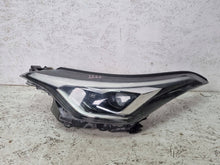 Laden Sie das Bild in den Galerie-Viewer, Frontscheinwerfer Toyota C-Hr 81150-F4280 LED Links Scheinwerfer Headlight SCH2058565498se