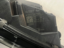 Laden Sie das Bild in den Galerie-Viewer, Frontscheinwerfer Audi A4 B9 8W0941034G LED Rechts Scheinwerfer Headlight