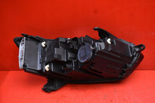 Laden Sie das Bild in den Galerie-Viewer, Frontscheinwerfer Dacia Sandero III 260607161R Links Scheinwerfer Headlight SCH8476810448he