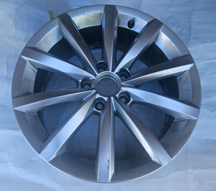 1x Alufelge 17 Zoll 7.0" 5x112 34ET Glanz Silber 5N0601025AN VW Tiguan Rim Wheel FEL6836723591sk