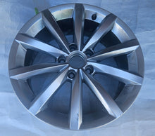 Laden Sie das Bild in den Galerie-Viewer, 1x Alufelge 17 Zoll 7.0" 5x112 34ET Glanz Silber 5N0601025AN VW Tiguan Rim Wheel FEL6836723591sk